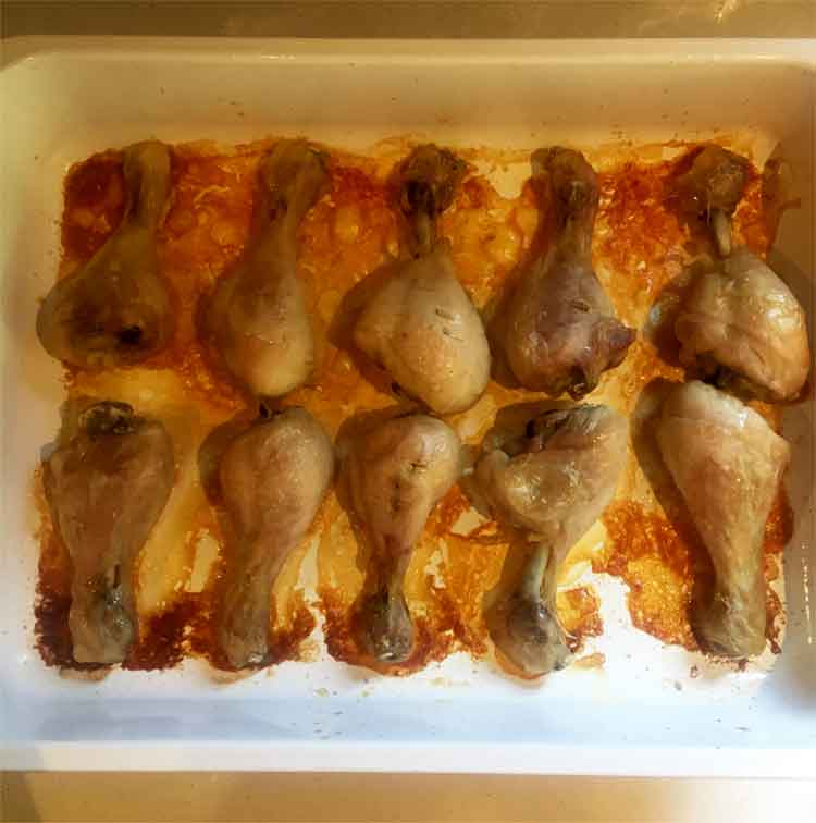 photo of cooked chicken legs.